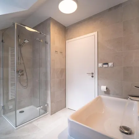 House U Hajenky 12l Lipno
