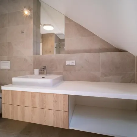House U Hajenky 12l Lipno فيلة